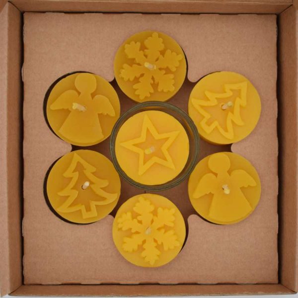 Teelicht Tannenbaum, Teelicht Stern, Teelicht Engel und Teelicht Kristall. Weihnachten Teelicht aus 100% reinem Bienenwachs – handgegossen, mit angenehmem Honigduft.